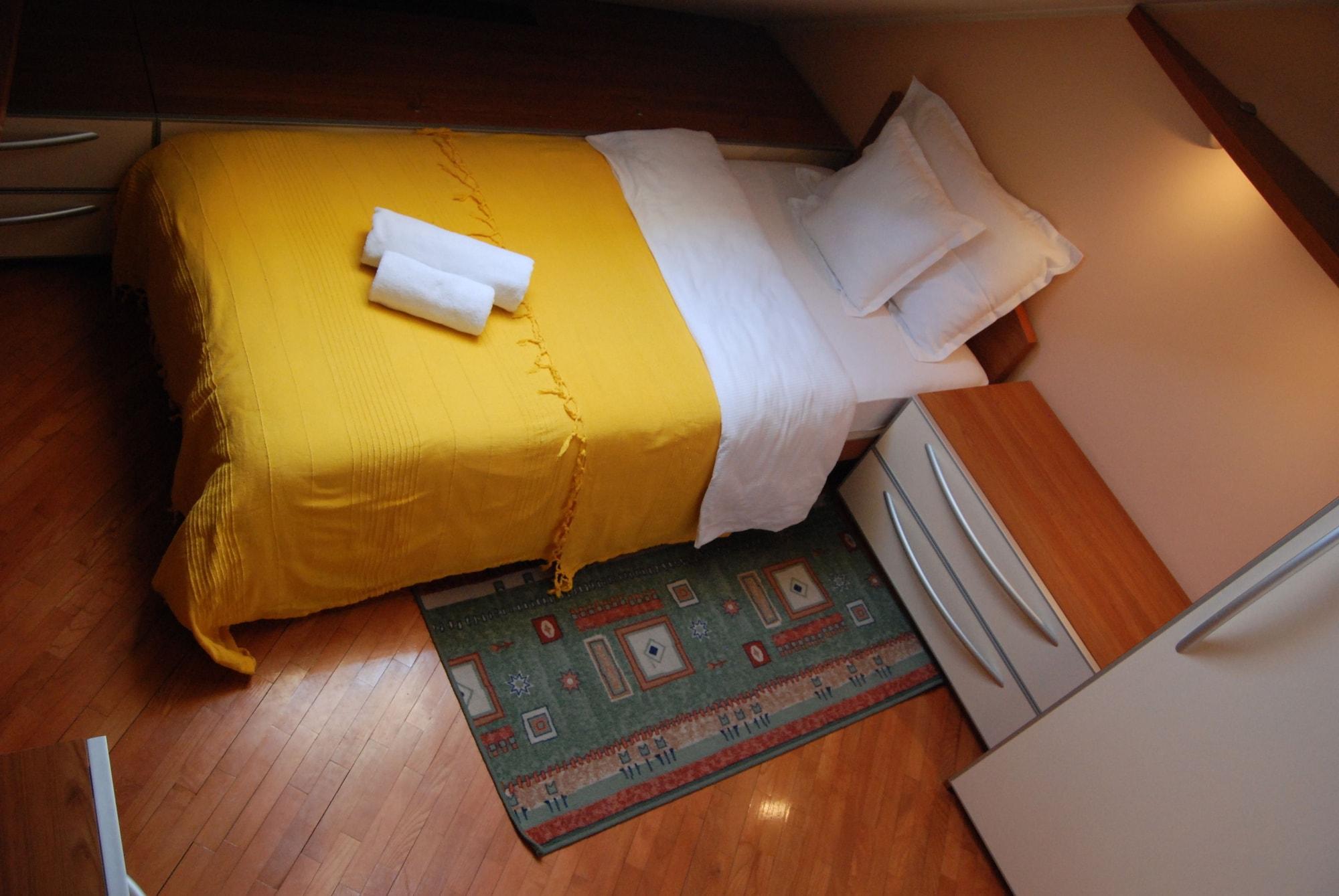 Car Royal Apartments And Rooms Novi Sad Exterior foto